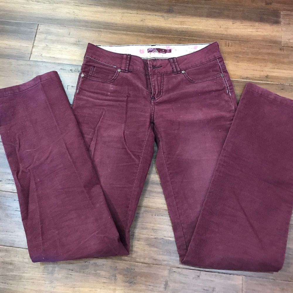 Prana red corduroy pants. Size 4 y’all.
